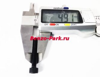 Набор болтов (винтов) (комплект — 4 шт.) для бензопил и бензокос L 35 мм, М 5 мм, под шестигранник, без гровера, черные
